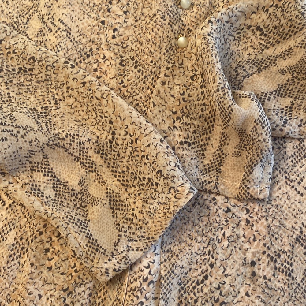 Dana Buchman silk long sleeved dress. Tan and black. Size 12. - Picture 3 of 4